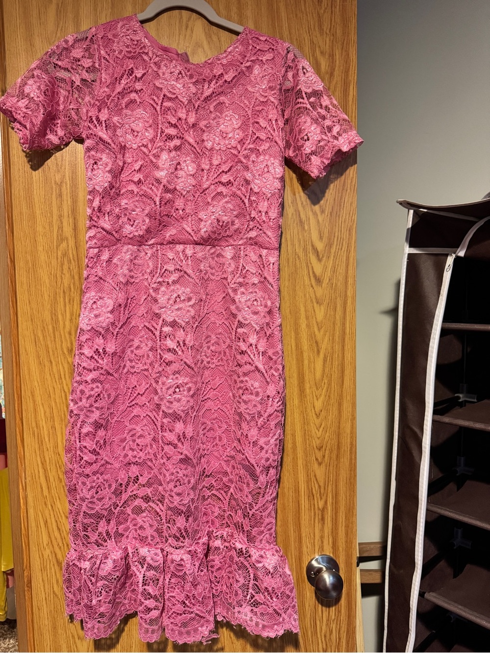 Feminine Pink Lace Midi Dress with Ruffle Hem